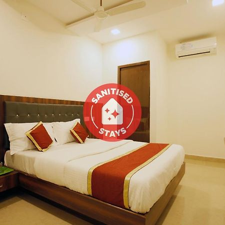 Hotel Ak International Ullāl Eksteriør bilde